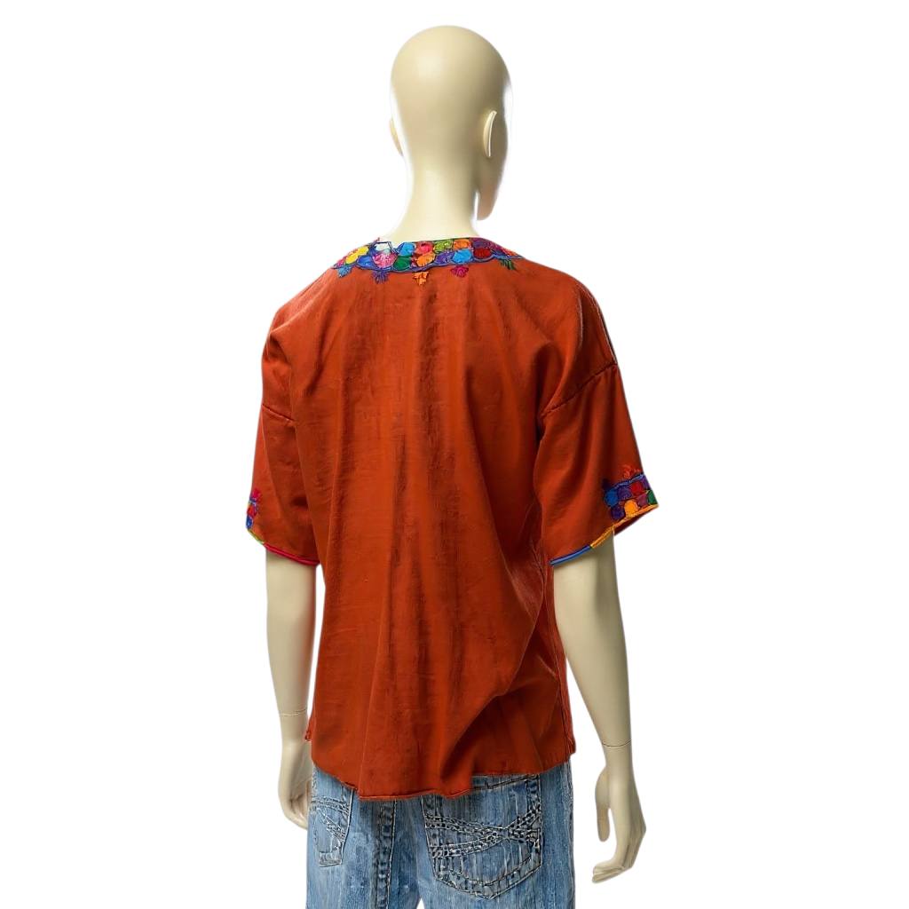 Blusa artesana tejida a mano