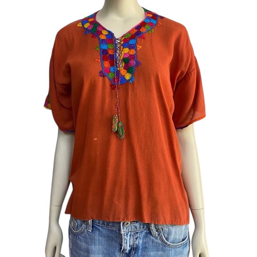 Blusa artesana tejida a mano