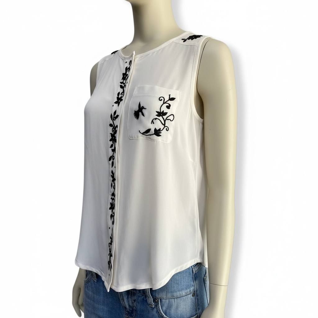 Blusa Ann Taylor intervenida bordada a mano