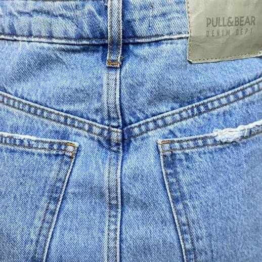 Falda de mezclilla Pull & Bear