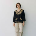 Blusa tradicional mexicana bordada negro / dorado