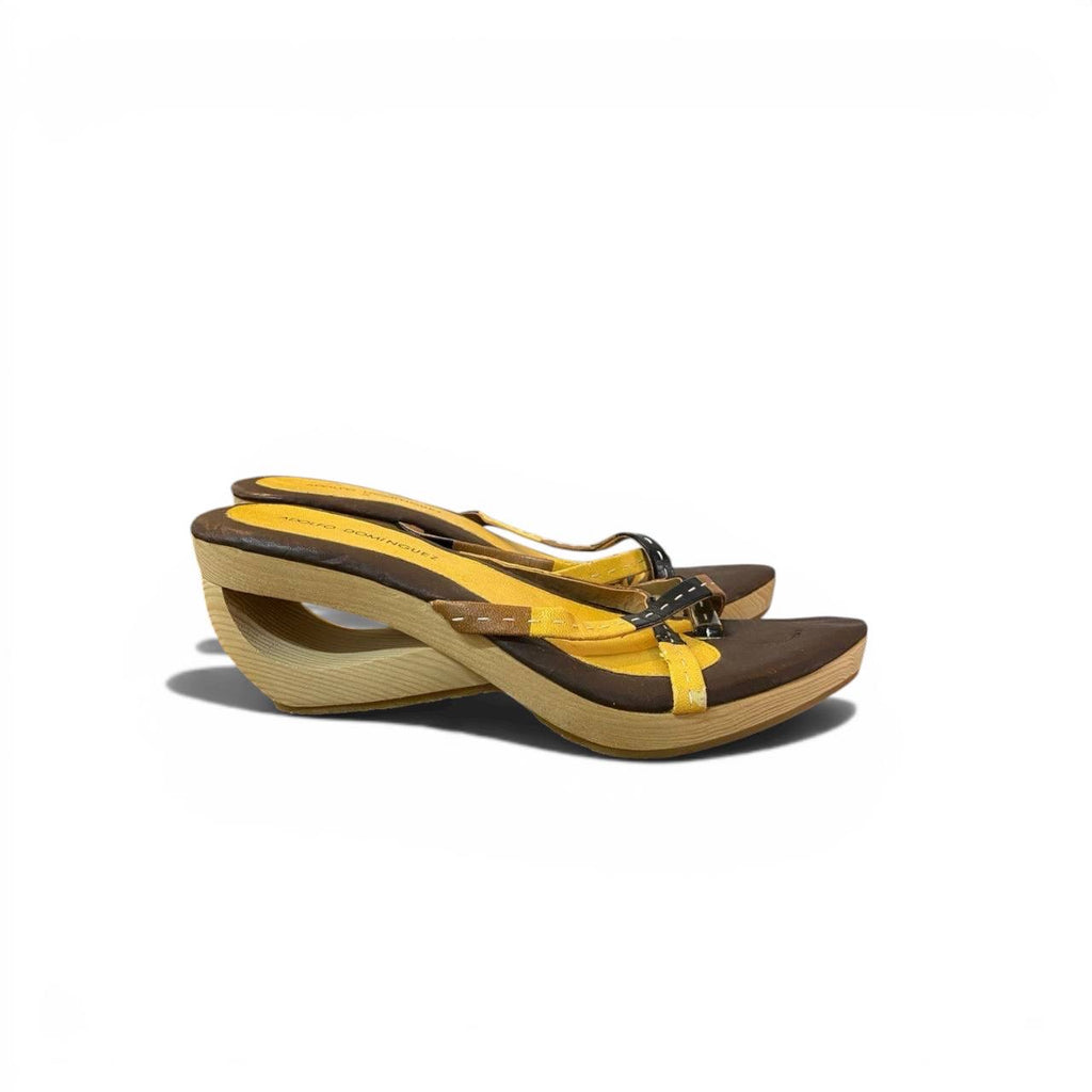 Sandalias con tacón tipo sueco
