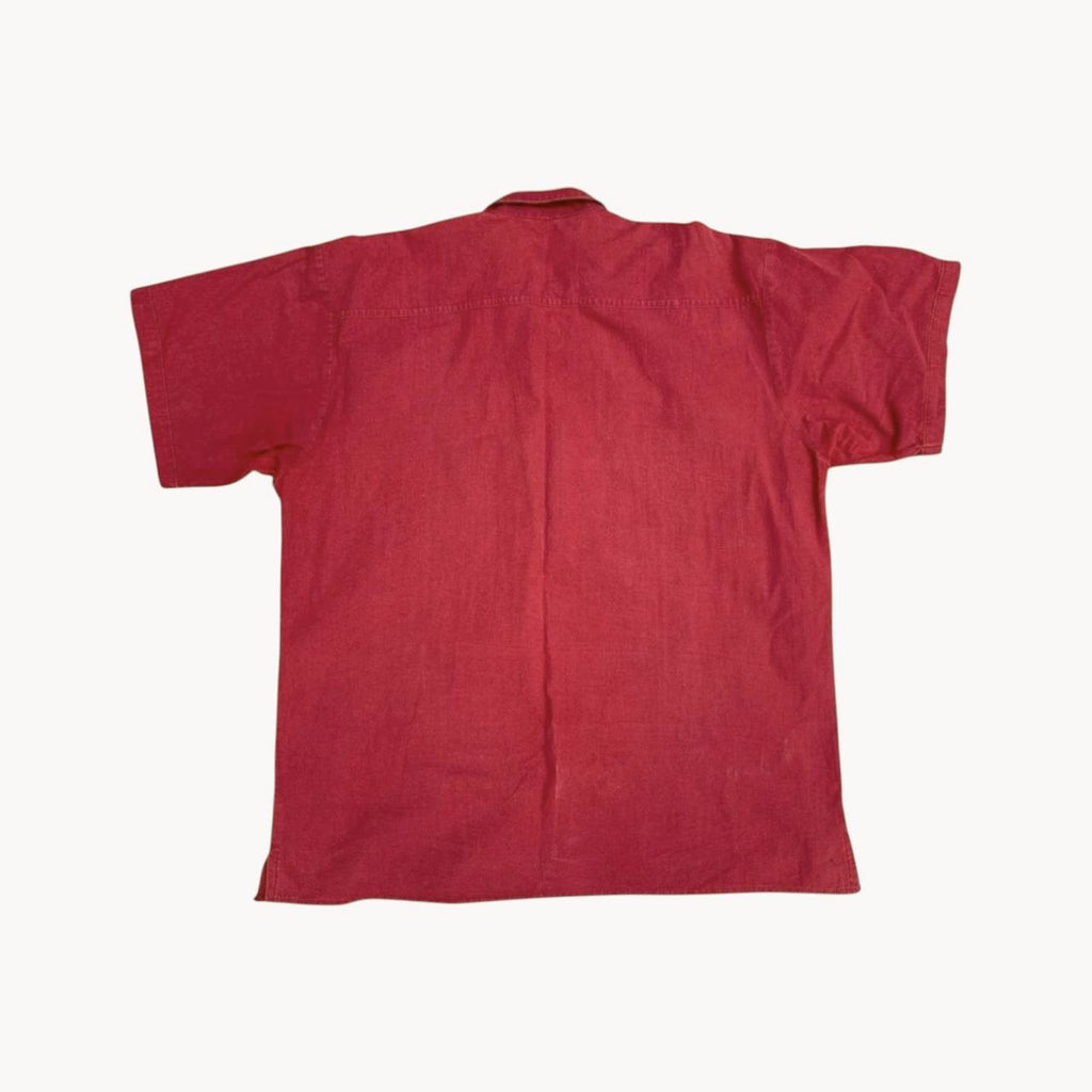 Camisa tipo guayabera rojo quemado