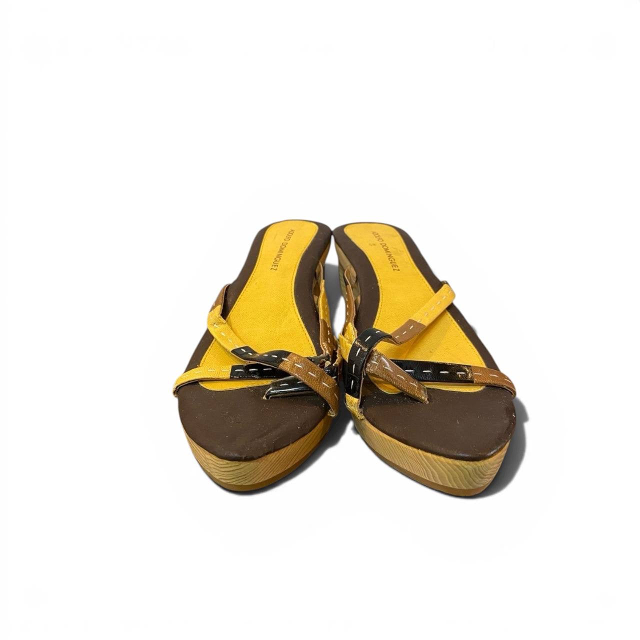 Sandalias con tacón tipo sueco