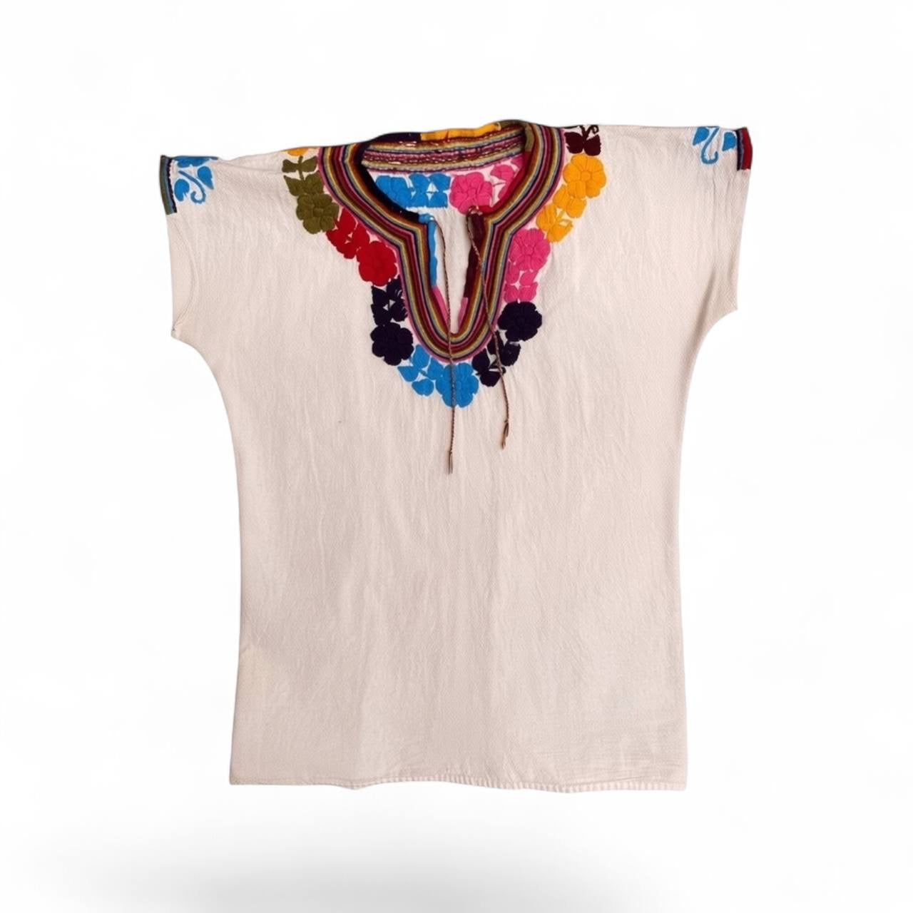 Blusa artesanal con tejido tradicional Chiapaneco