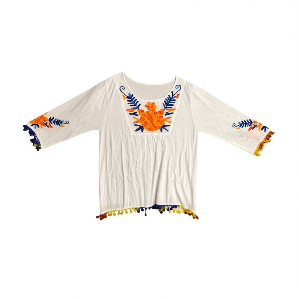Blusa intervenida con tejido artesano tradicional Chiapaneco