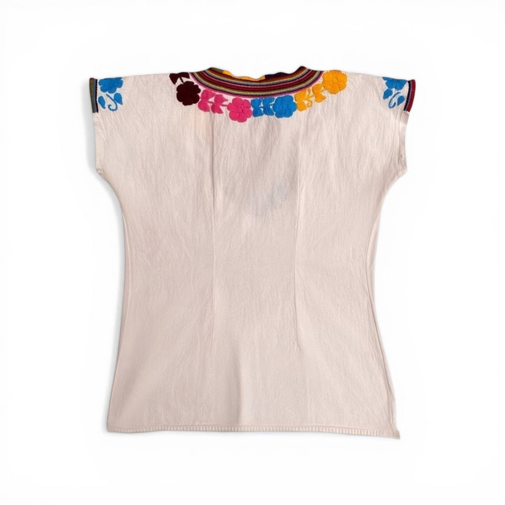 Blusa artesanal con tejido tradicional Chiapaneco