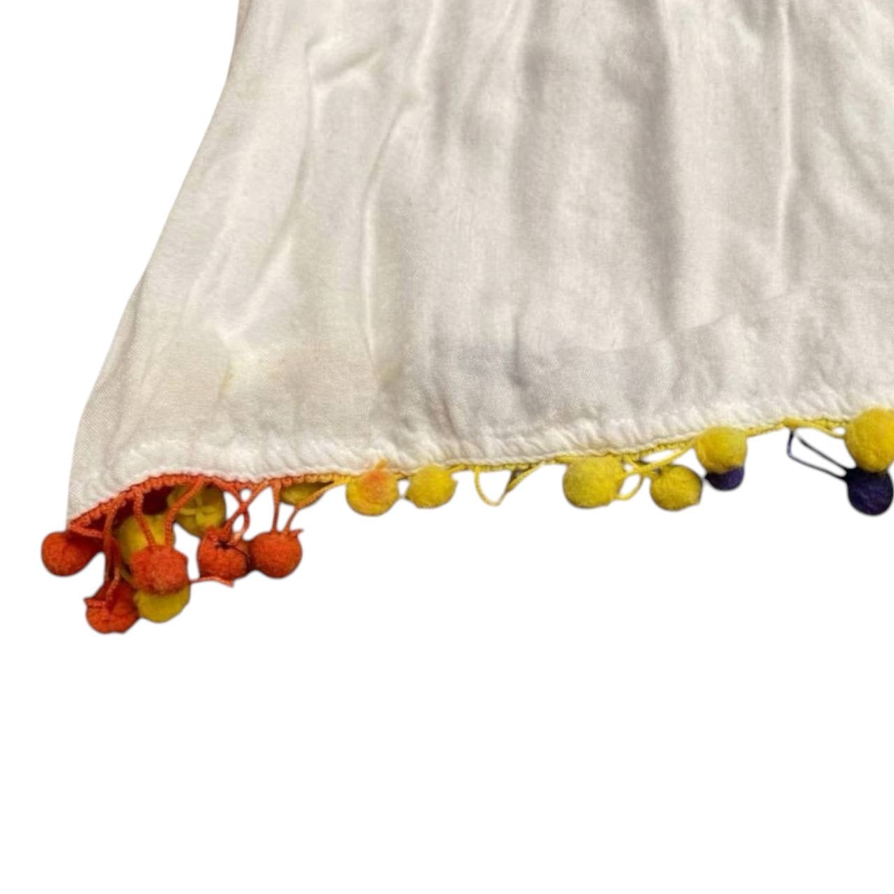 Blusa intervenida con tejido artesano tradicional Chiapaneco