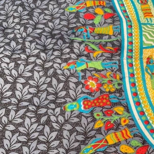 Vestido ajustable con motivos egipcios
