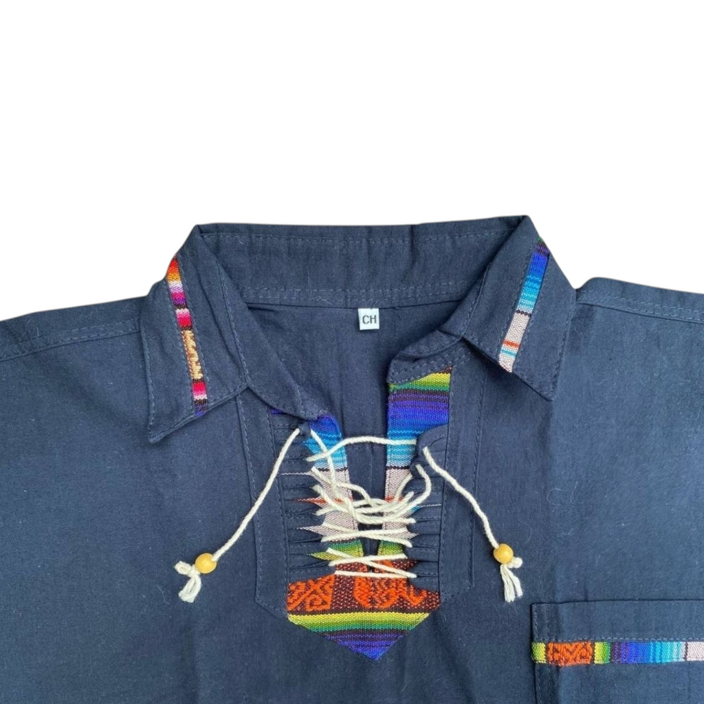 Camisa intervenida con bordado a máquina Chiapaneco
