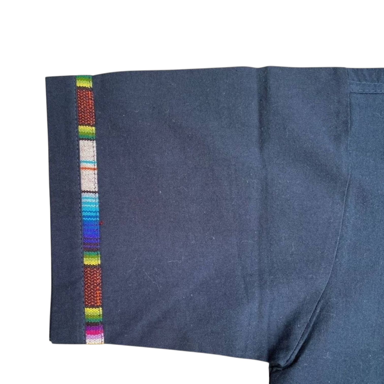 Camisa intervenida con bordado a máquina Chiapaneco
