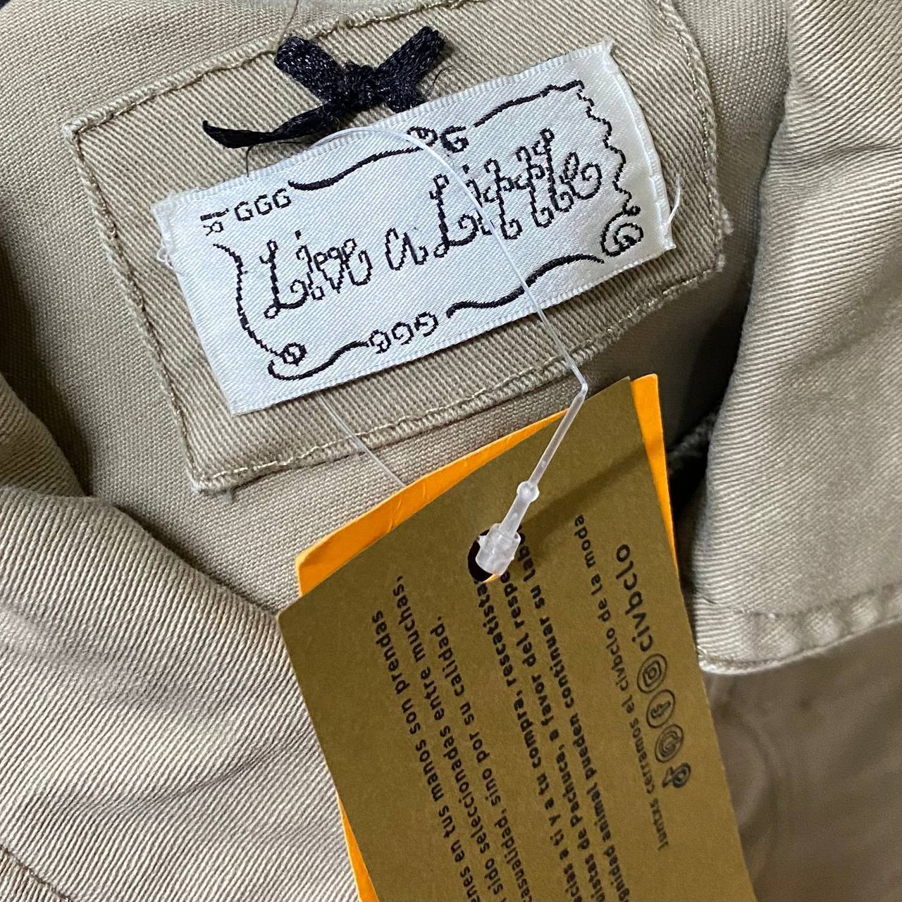 Chaqueta de mezclilla tipo militar