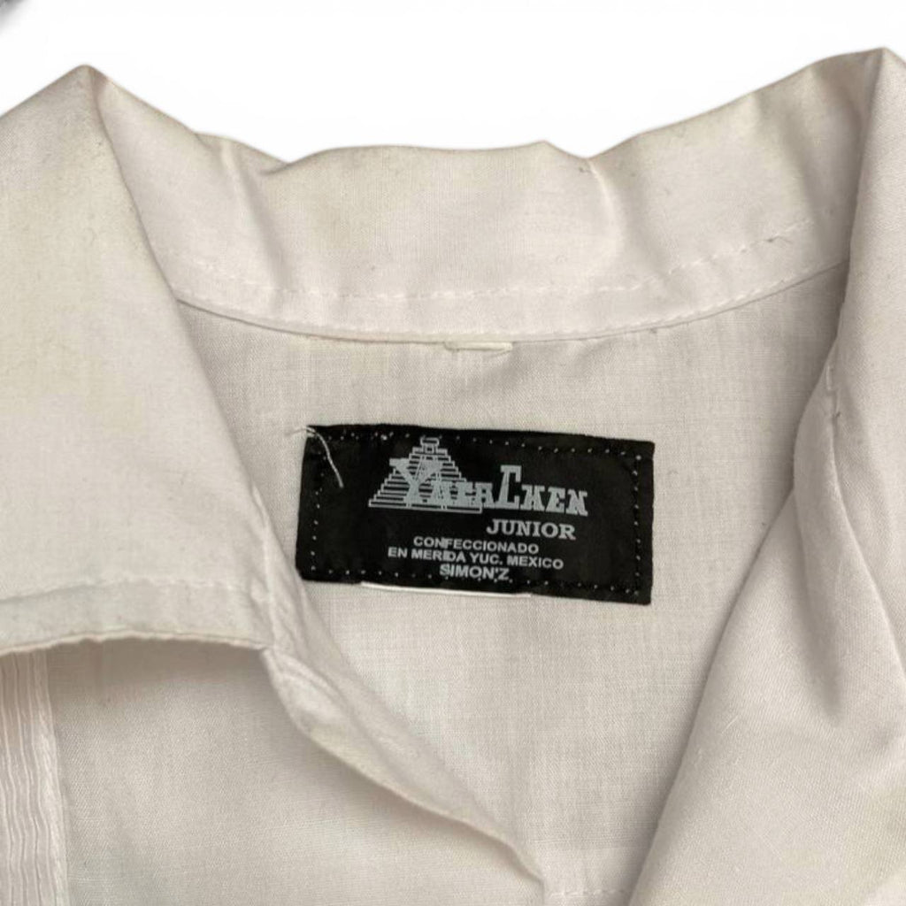 Camisa con bordado Yucateco