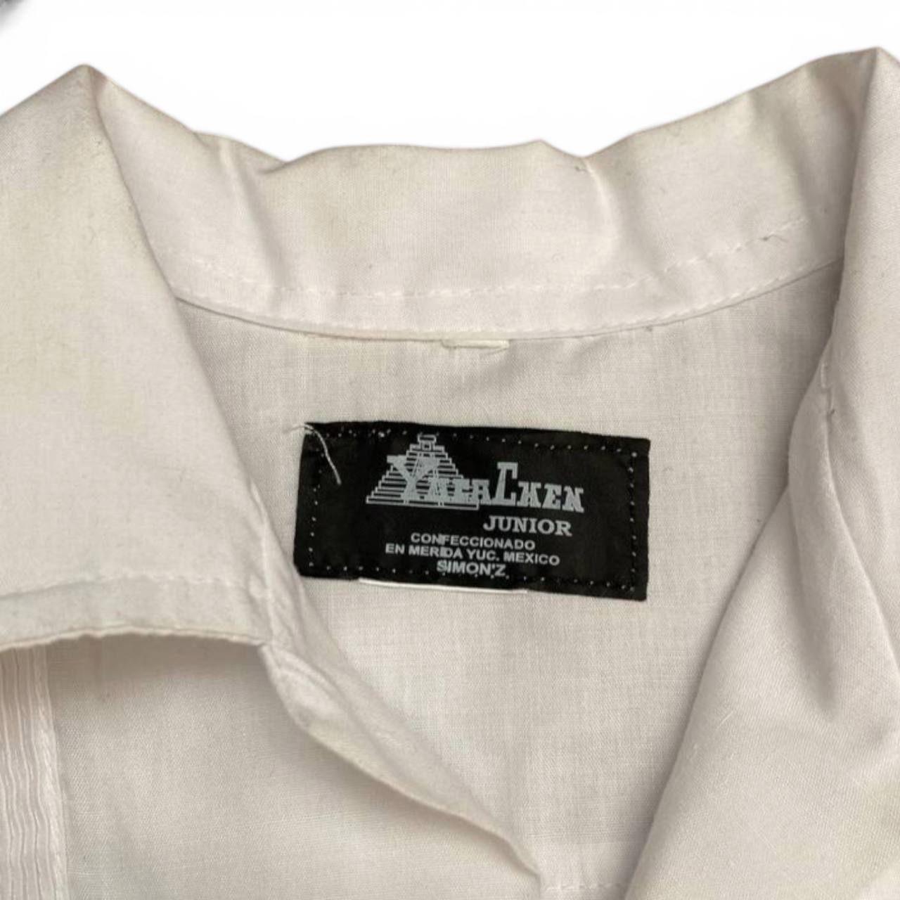 Camisa con bordado Yucateco