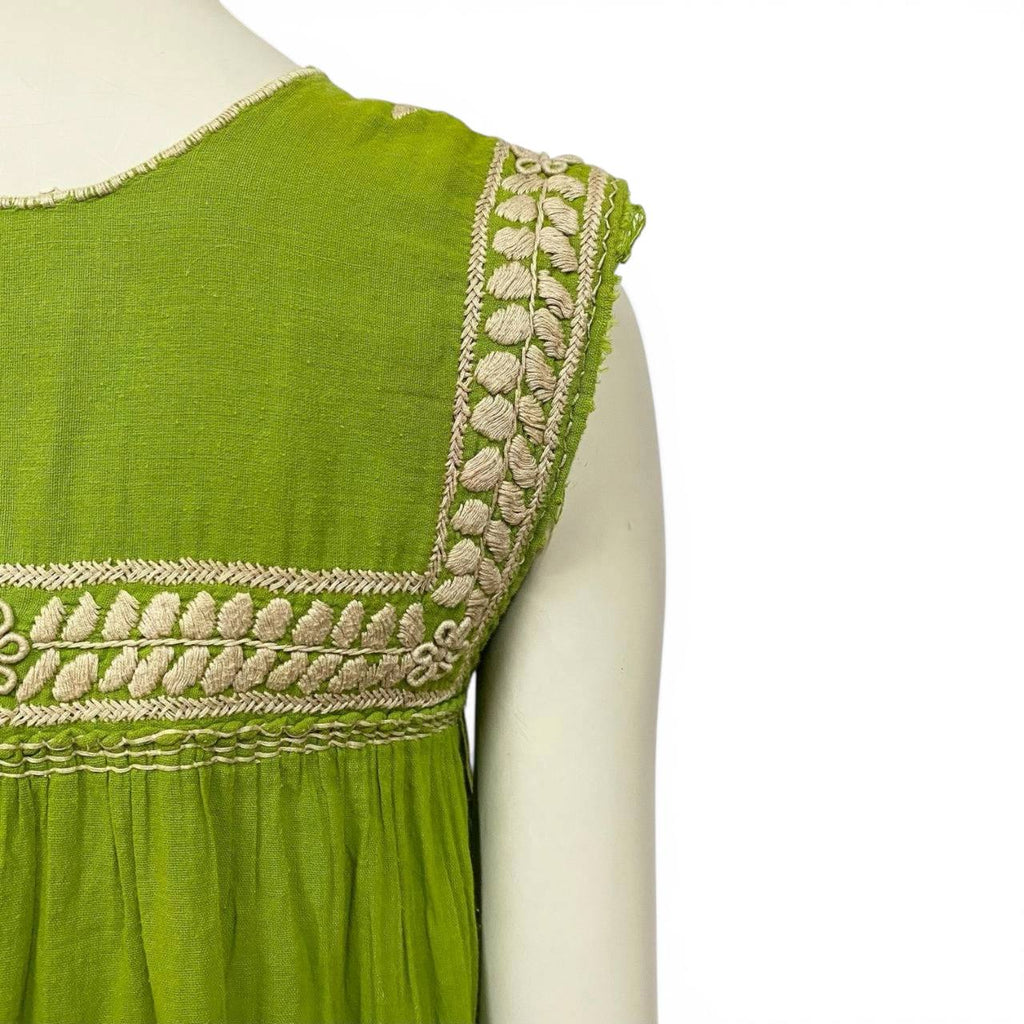 Vestido de algodón bordado a mano
