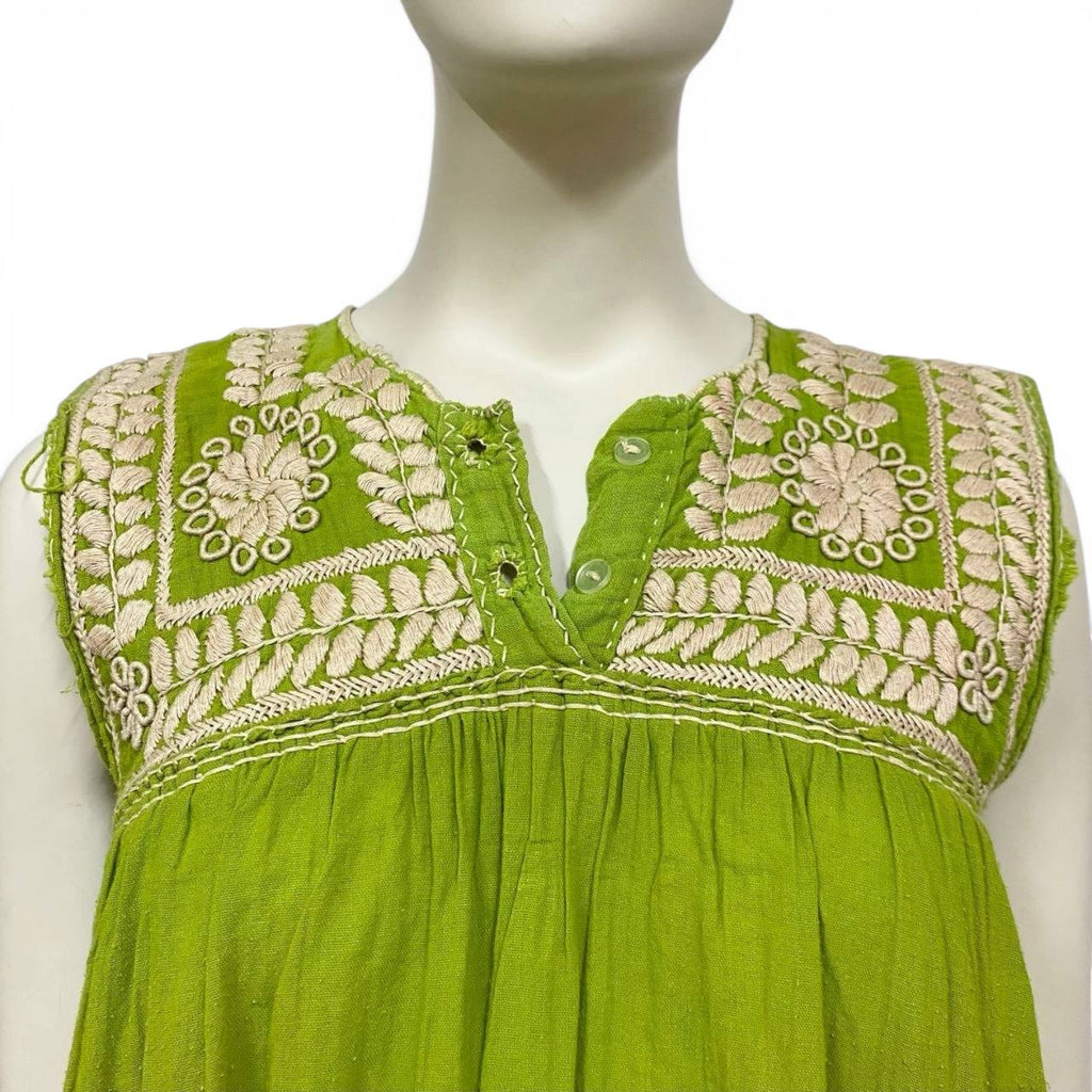 Vestido de algodón bordado a mano