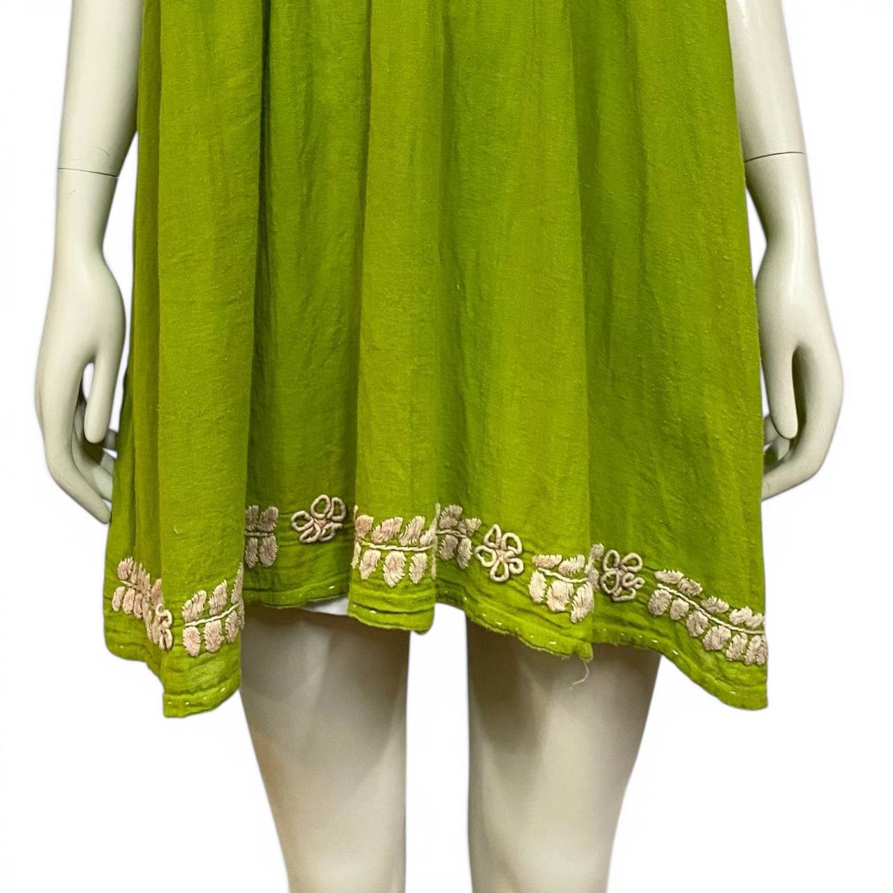 Vestido de algodón bordado a mano