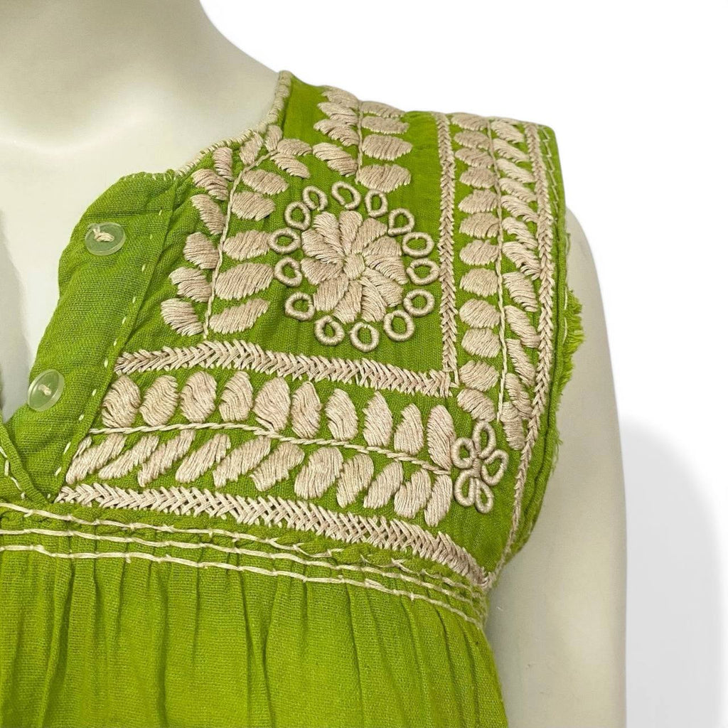 Vestido de algodón bordado a mano