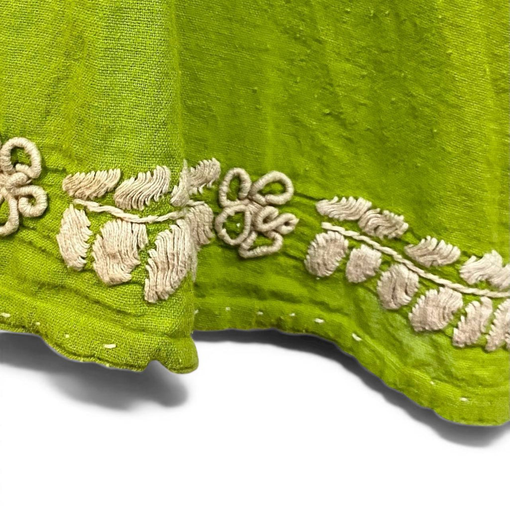 Vestido de algodón bordado a mano