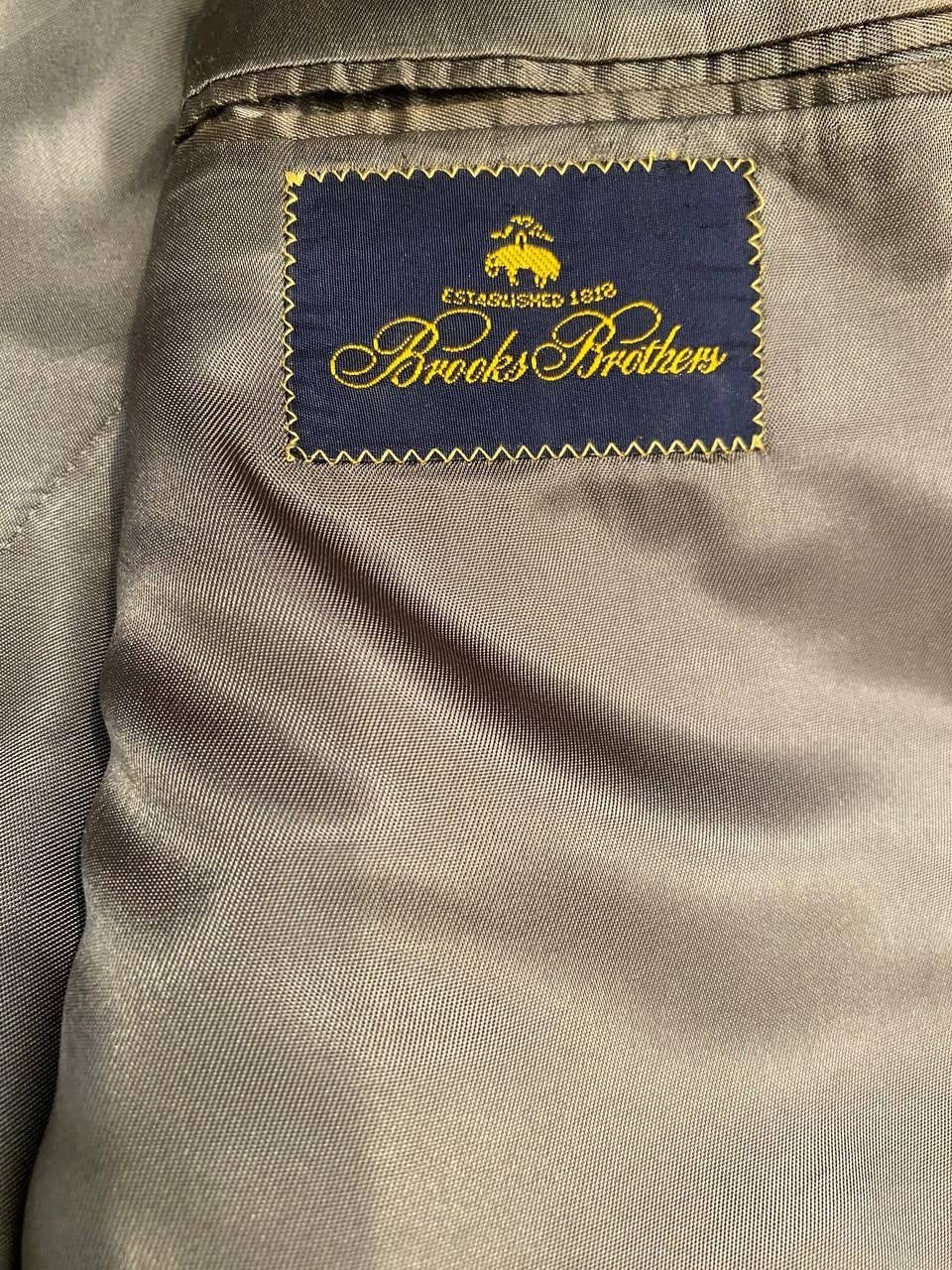 Traje Brooks Brothers