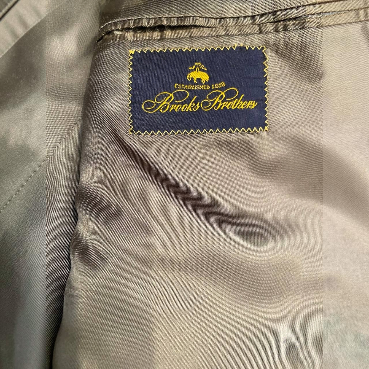 Traje Brooks Brothers